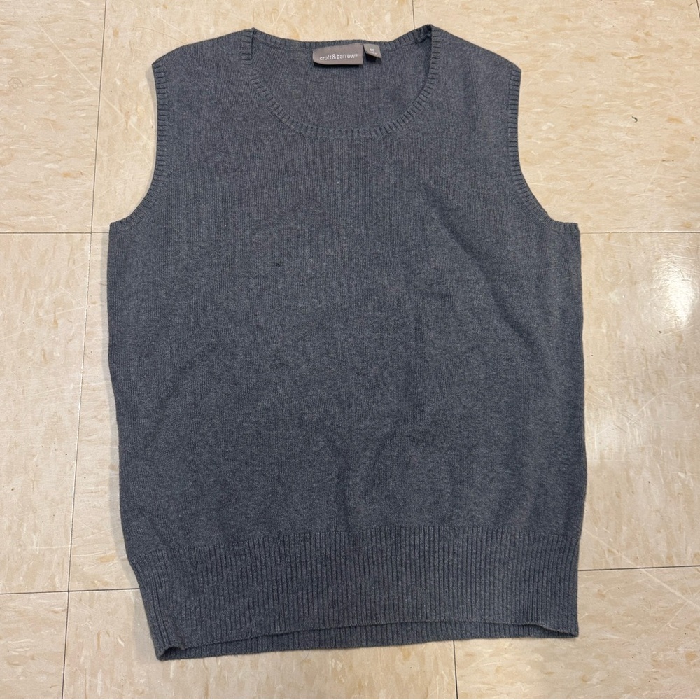 Grey Croft and Barrow Vest
